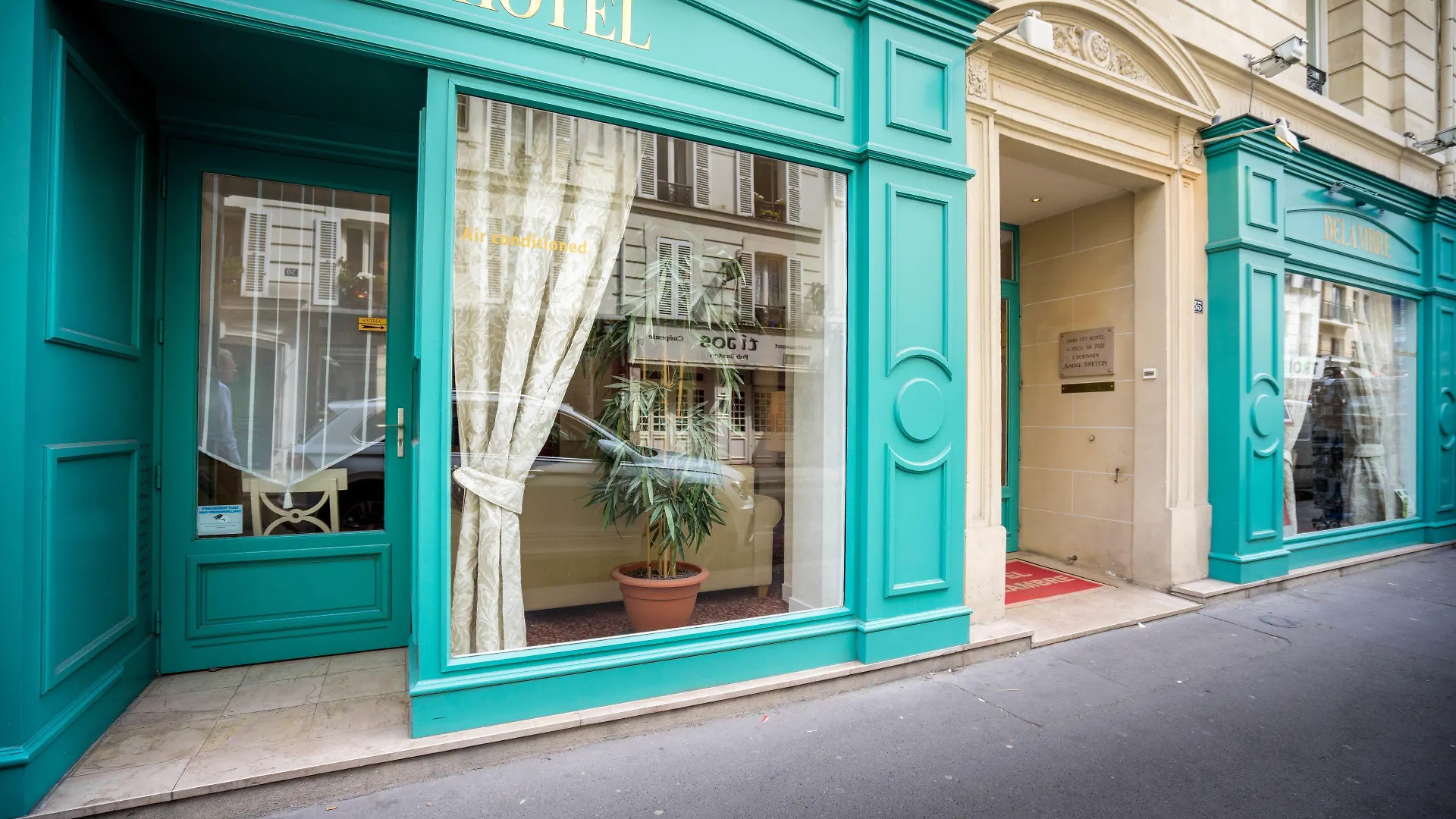 Staying In Montparnasse: 15 Budget Hotels Compared