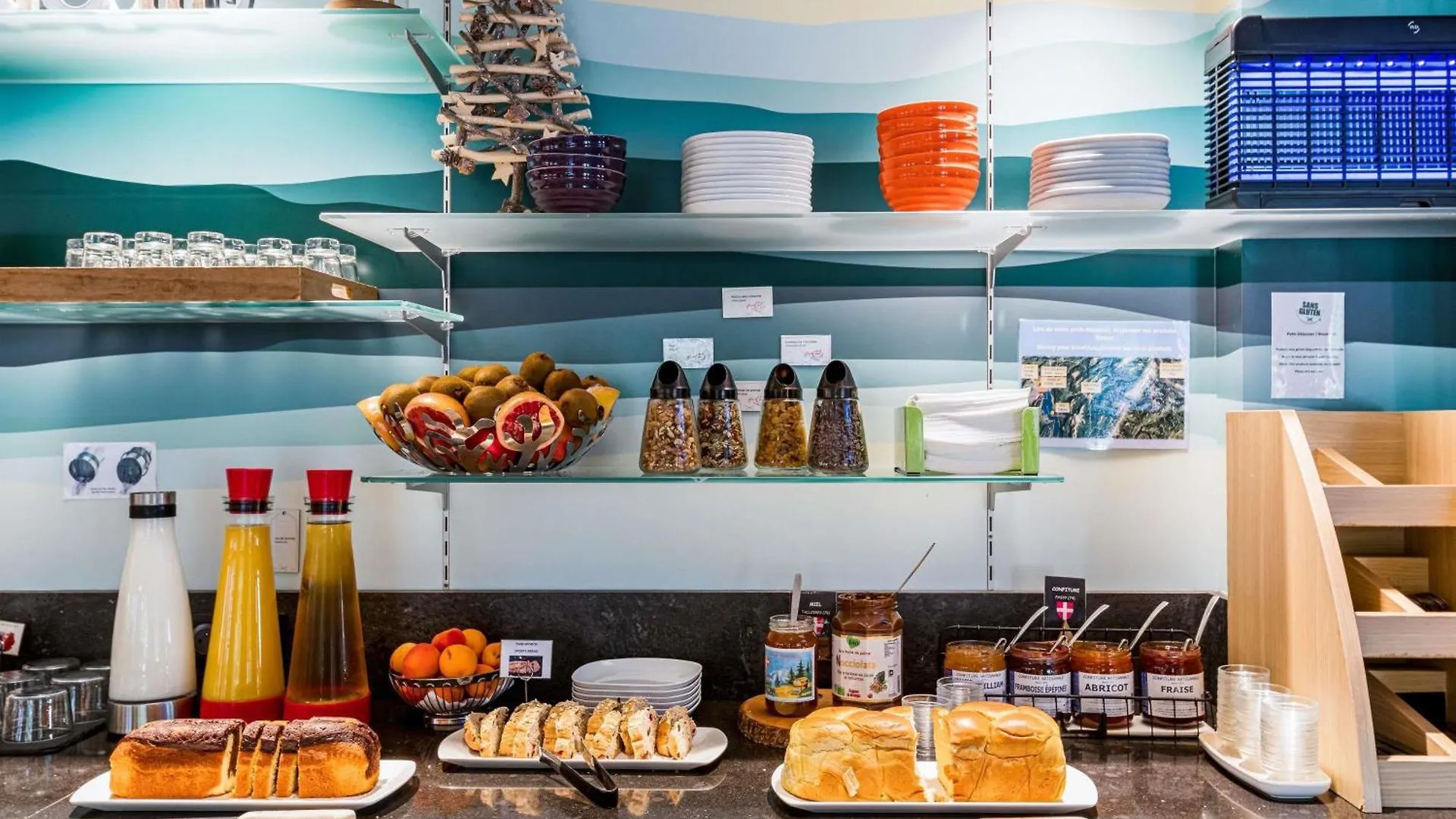 7 Central Annecy Hotels Close to Galerie d'Art Sylvie Platini