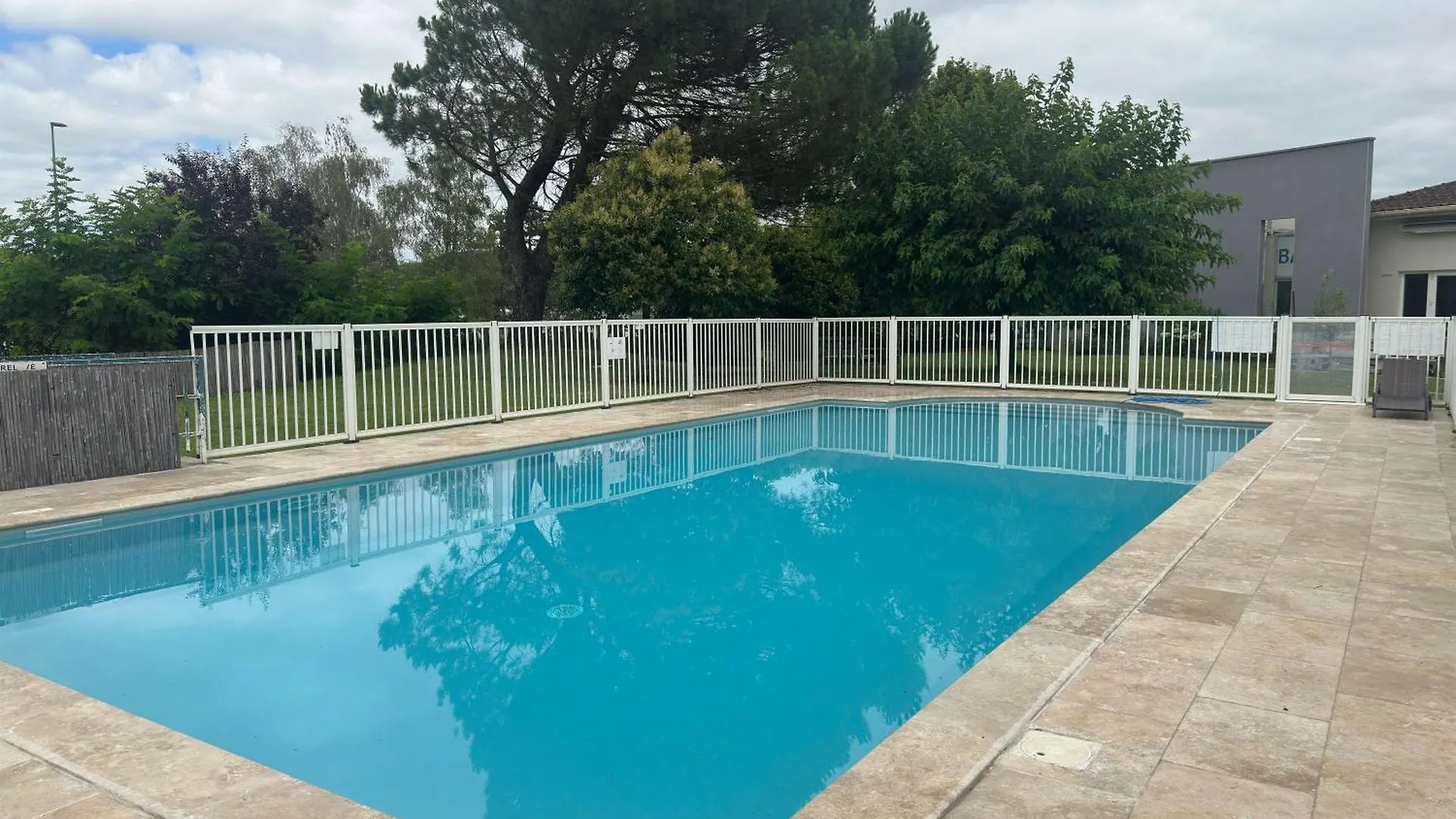 4 Family Hotels Close to Cinéma A.B.C in Cahors