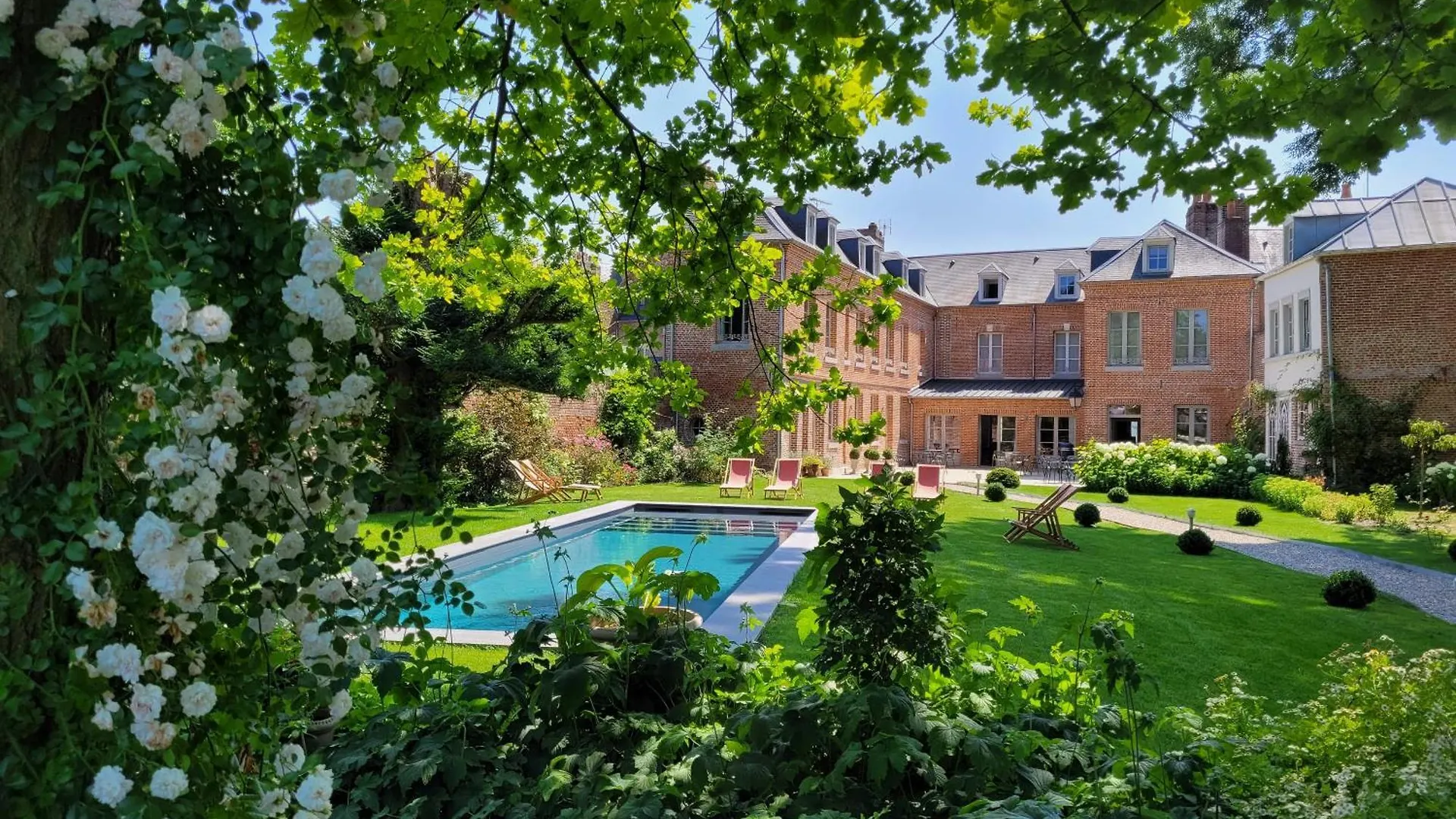 Where to Stay in France: 4 Best Spa Hotels Ranked