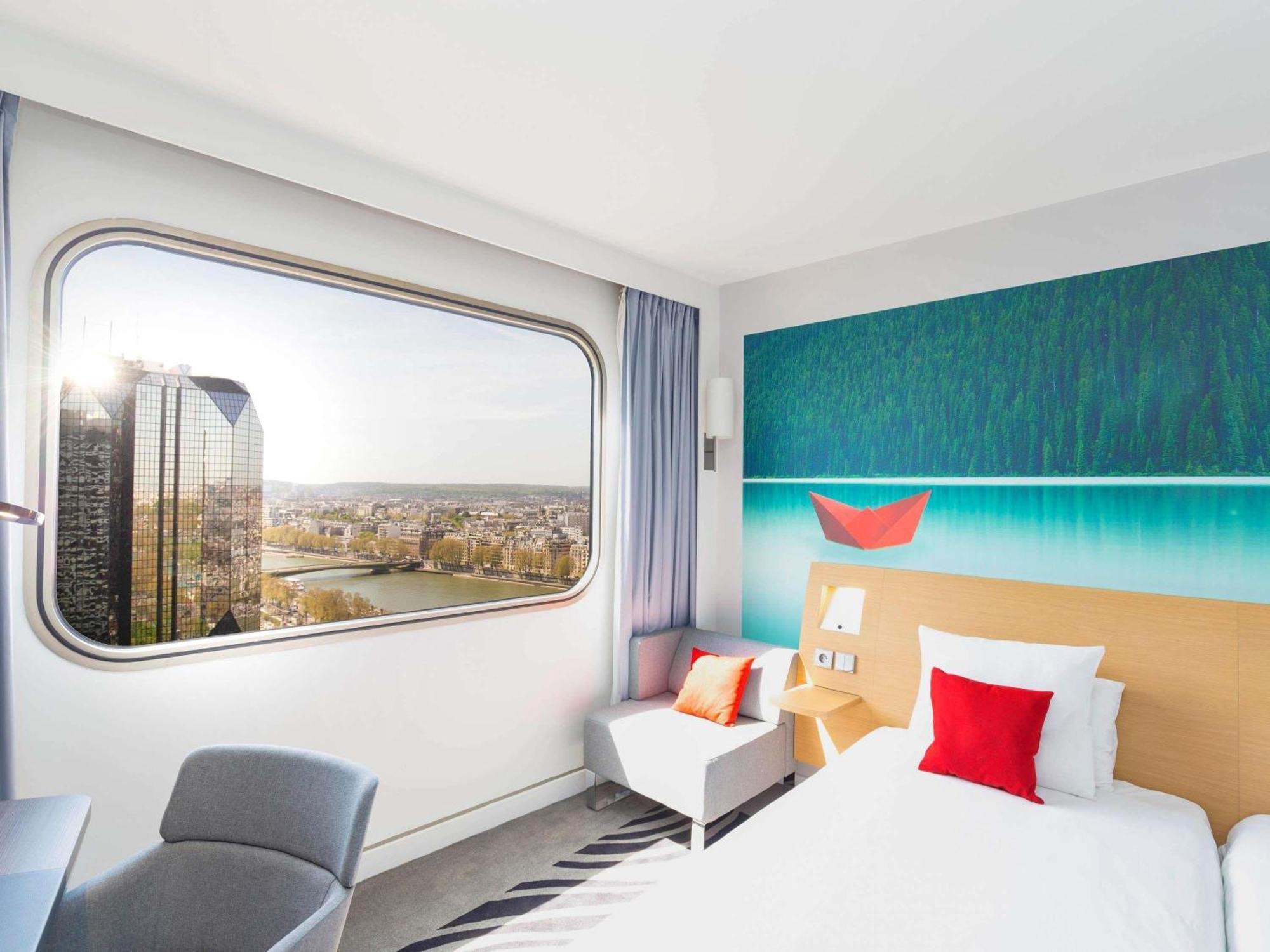2 Resort Hotels in Paris 15th Arr. Worth Booking Now